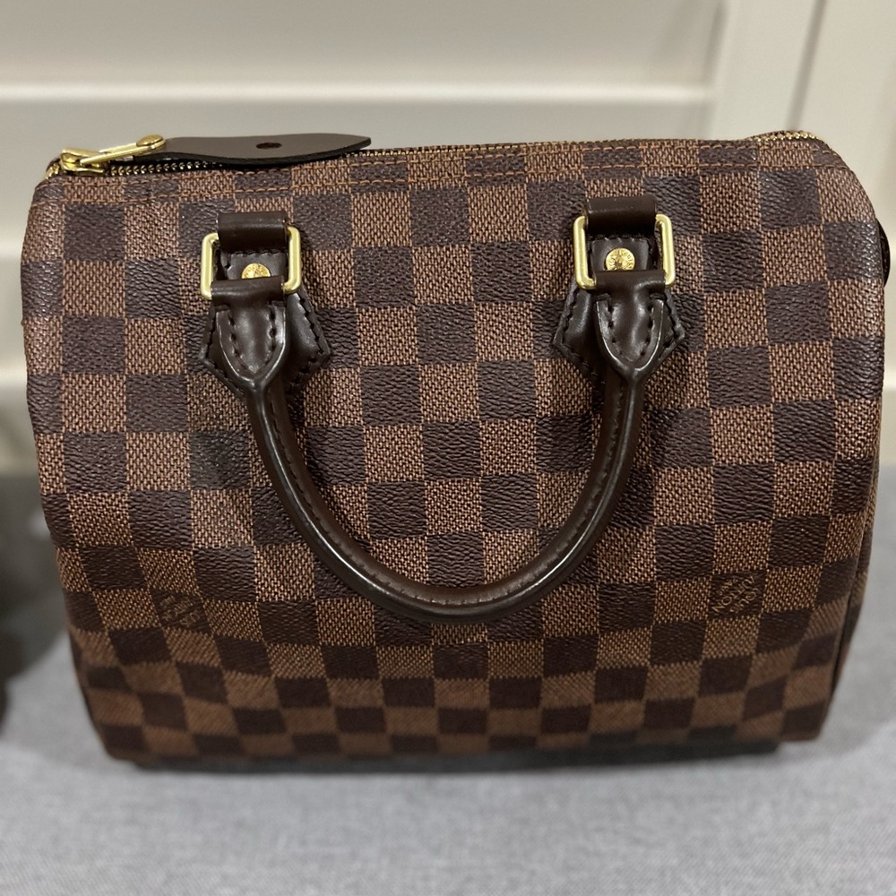 Louis Vuitton Damier Ebene speedy25